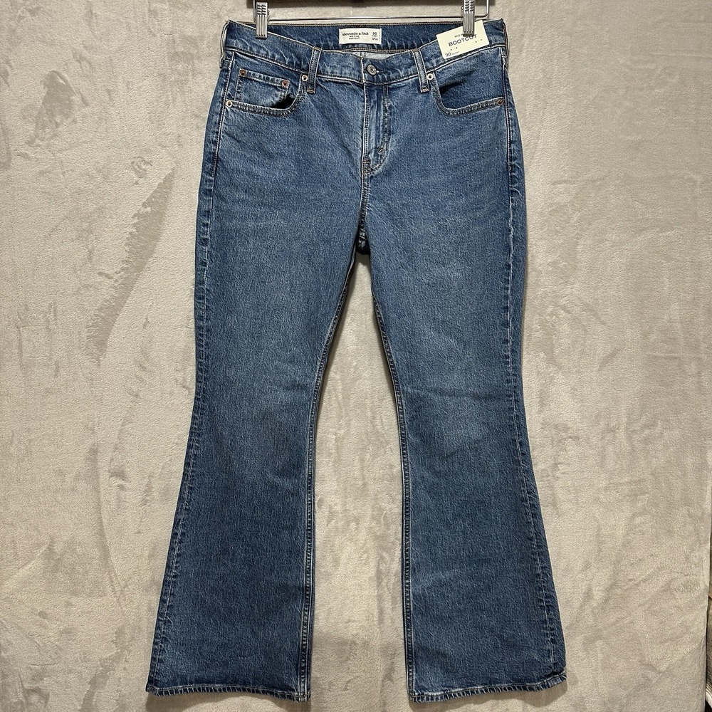 NWT Abercrombie & Fitch Midrise Bootcut Jeans